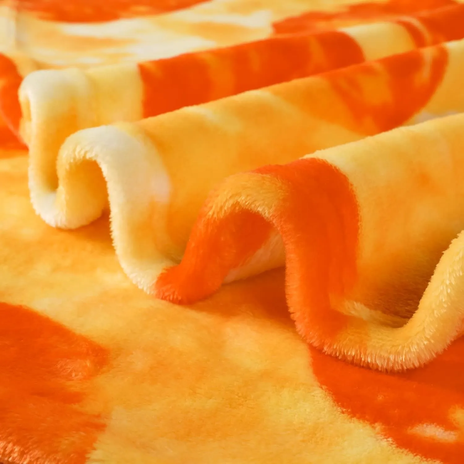 Bnuitland Pizza Funny Blanket, 300 GSM Double Sided Giant Novelty Realistic Food Blanket with Pouch for Adults and Kids, Super Soft Flannel Throw