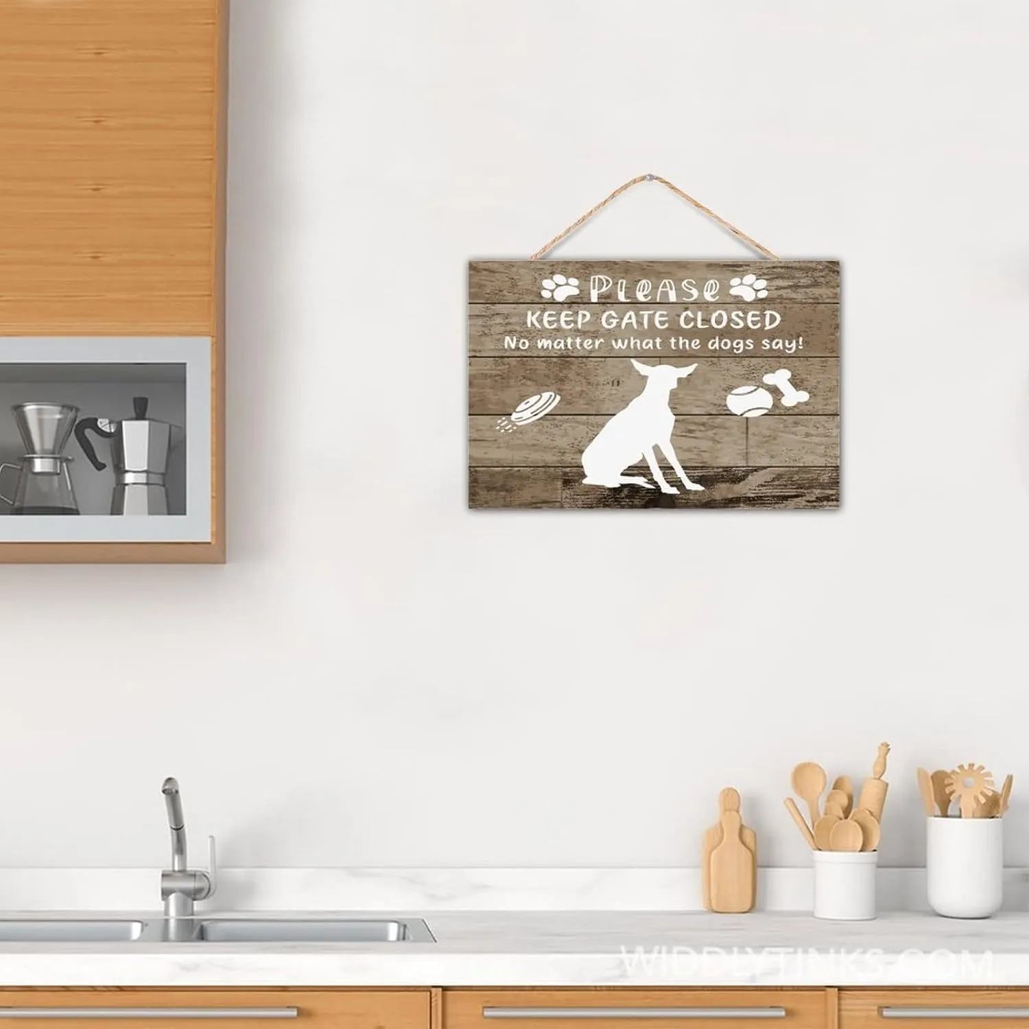 CustonCares Keep Gate Closed No Matter What The Dogs Say Wooden Plaque Sign Room Decor Rustic Pet Dog Silhouette Signs Decorative Wood Sign for Table Indoor Mantel 12x8in