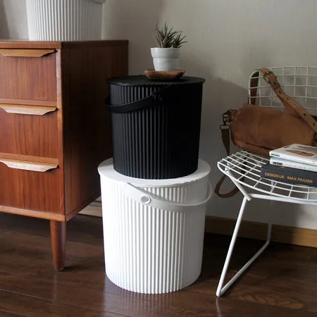Omnioutil Storage Bucket with Lid - White